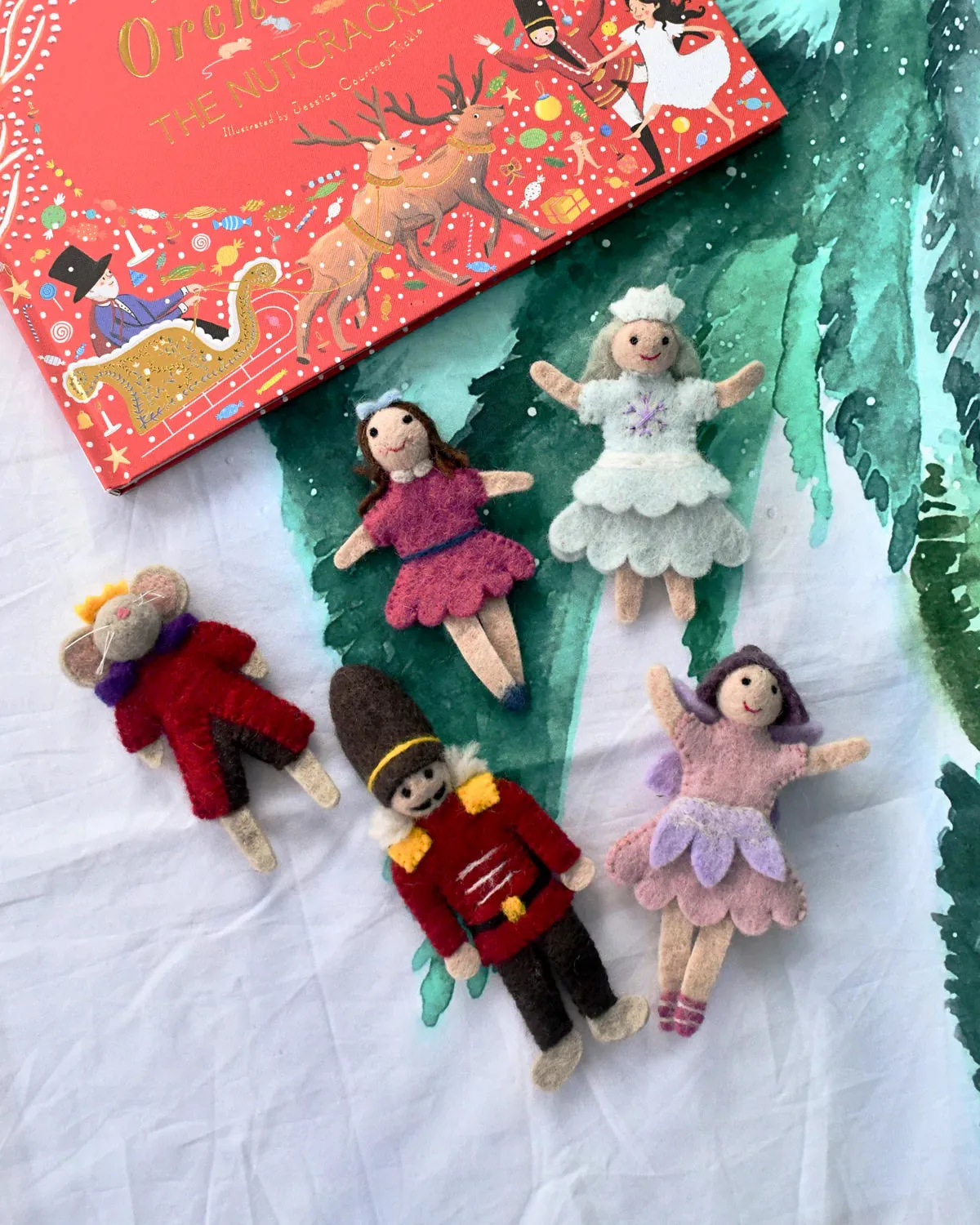 TARA TREASURES NUTCRACKER & MOUSE KING FINGER PUPPET SET